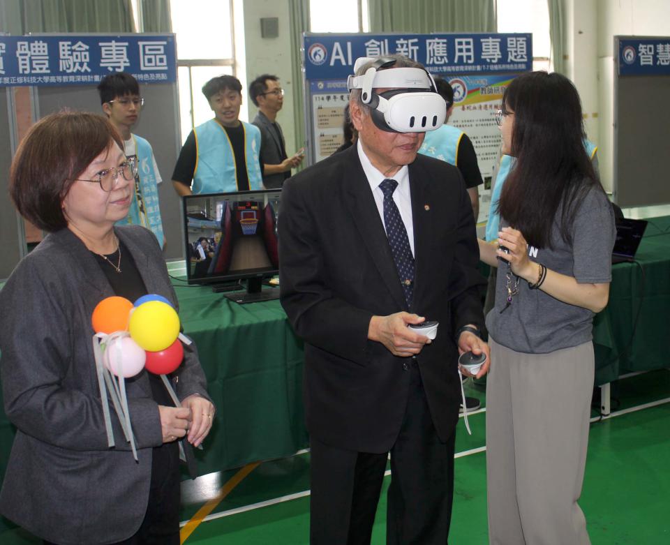正修科大健管學院「AI驅動‧跨域共融」展 旗下7系所秀創新教學等成果
