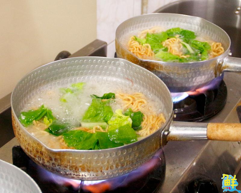 苓雅區鍋燒麵新寵兒 井燒鍋燒塢 真燒登場!