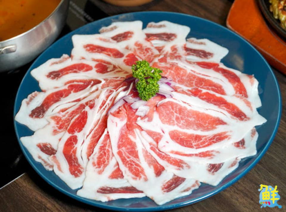 驚！直擊日本正宗口味 就在高雄美麗島 神戶亭壽喜燒289元起吃到飽