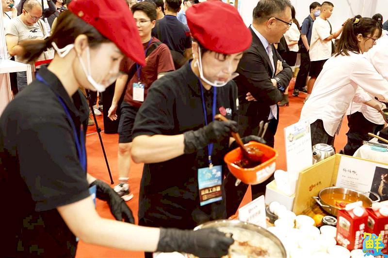 高雄之光！台灣冠軍鍋在左營 饌鍋物勇奪鮮乳火鍋大賽金獎