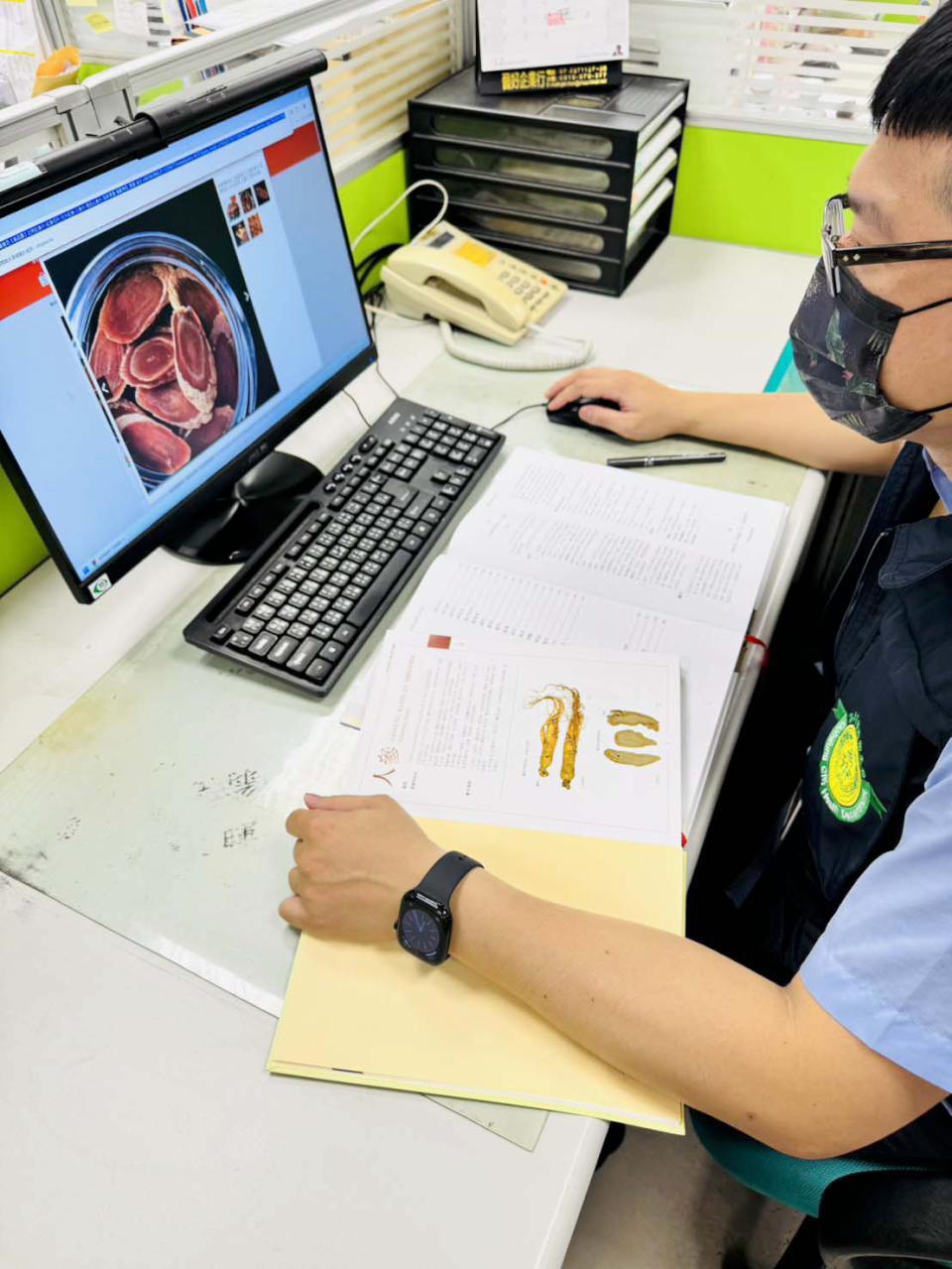 衛生局近1年9個月查獲網售中藥材11件 依違法藥事法第27條裁處