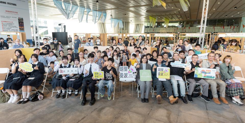 高市圖2025 高雄城市書展3週吸逾20萬人 講座活動市集攤位超越往年