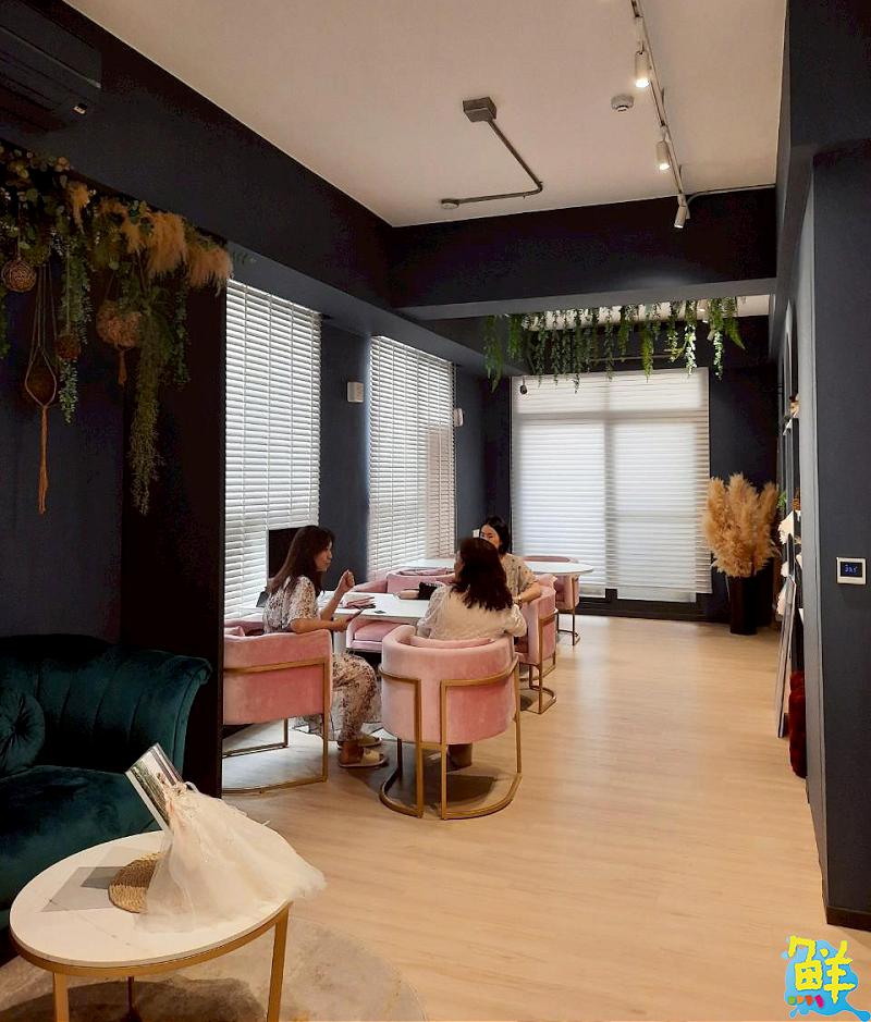 讓您的每次出席 都驚豔全場 艾絲特手工婚紗引領禮服新風範