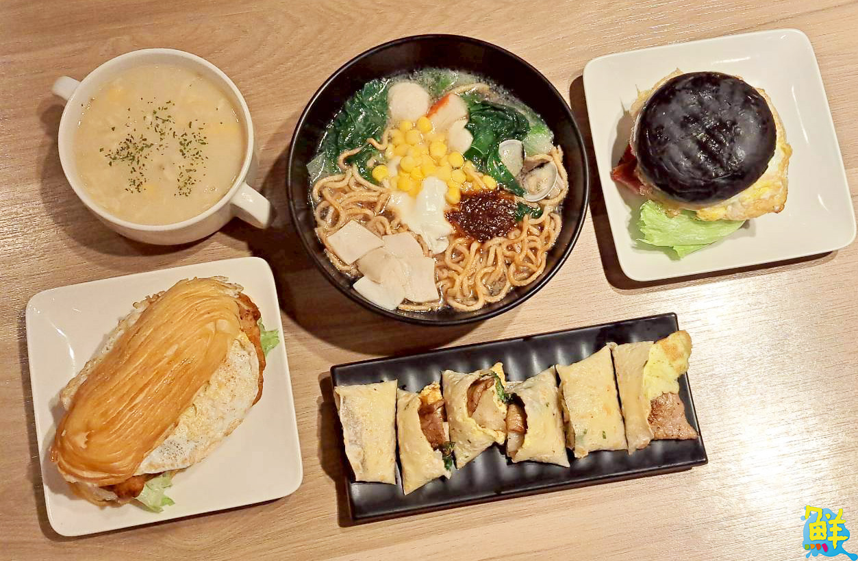 楠梓在地好厝邊! 卡莉莎早午餐從早晨到午夜 美味與微笑不打烊