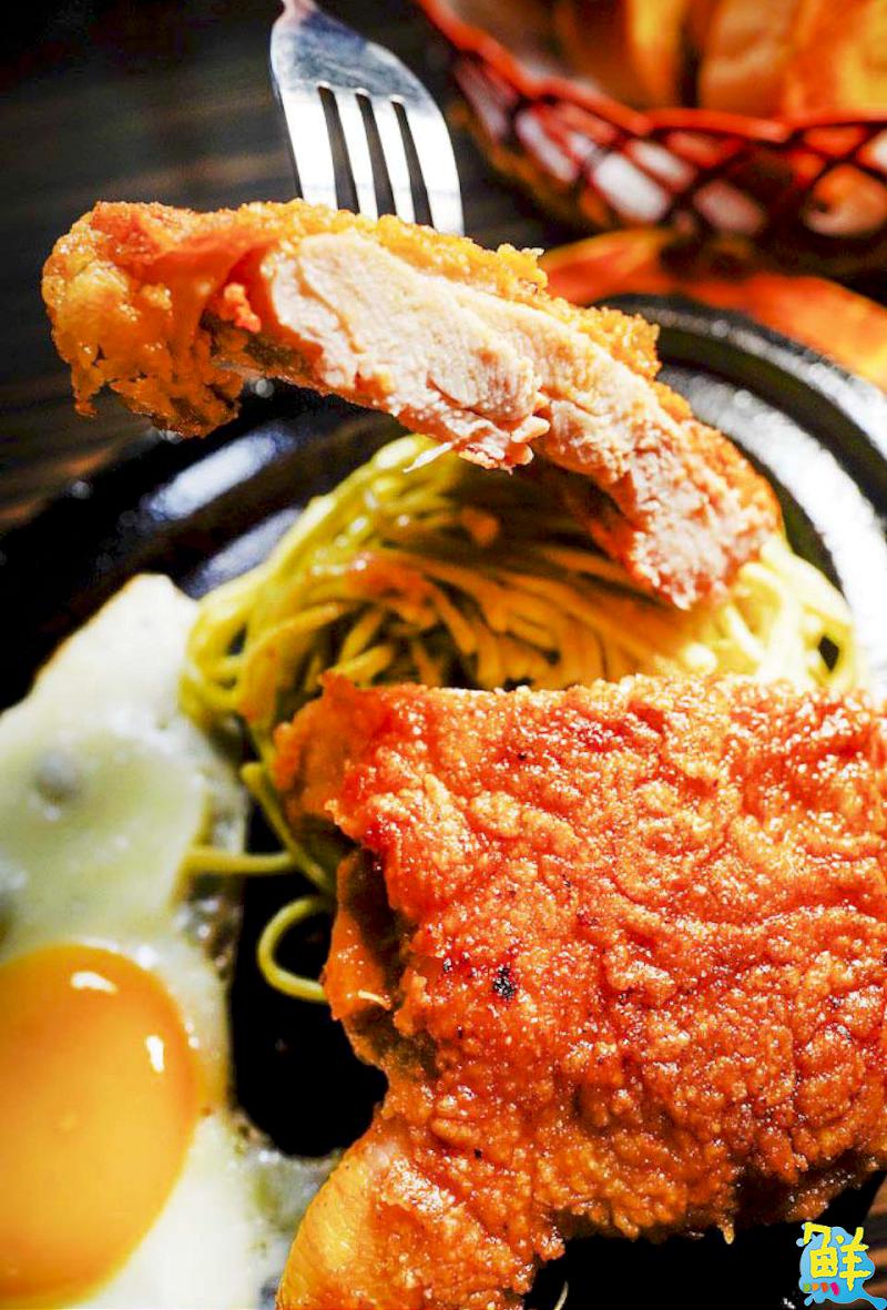 牛排控福音！ 犇の野平價原塊牛排讓美味在口中狂犇