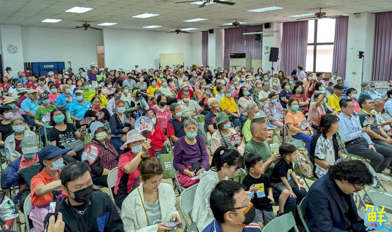 張以理攜手邱議瑩舉辦問政說明會 邀請青年代表齊聚一堂 展現高雄新世代活力