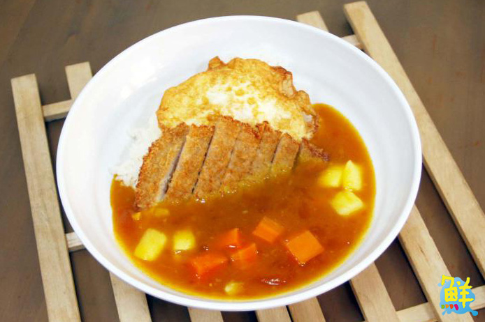 仁武必訪！學子們念念不忘的好味道 森森 炒飯•鍋燒麵