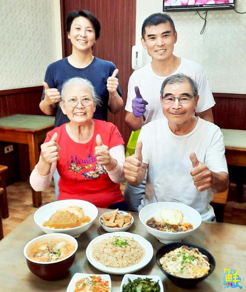仁武必訪！學子們念念不忘的好味道 森森 炒飯•鍋燒麵
