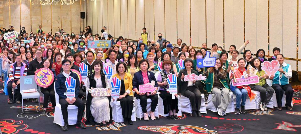 高市社會局攜手高市志願服務協會第21屆金暉獎 24人、8團體、5家庭獲表揚