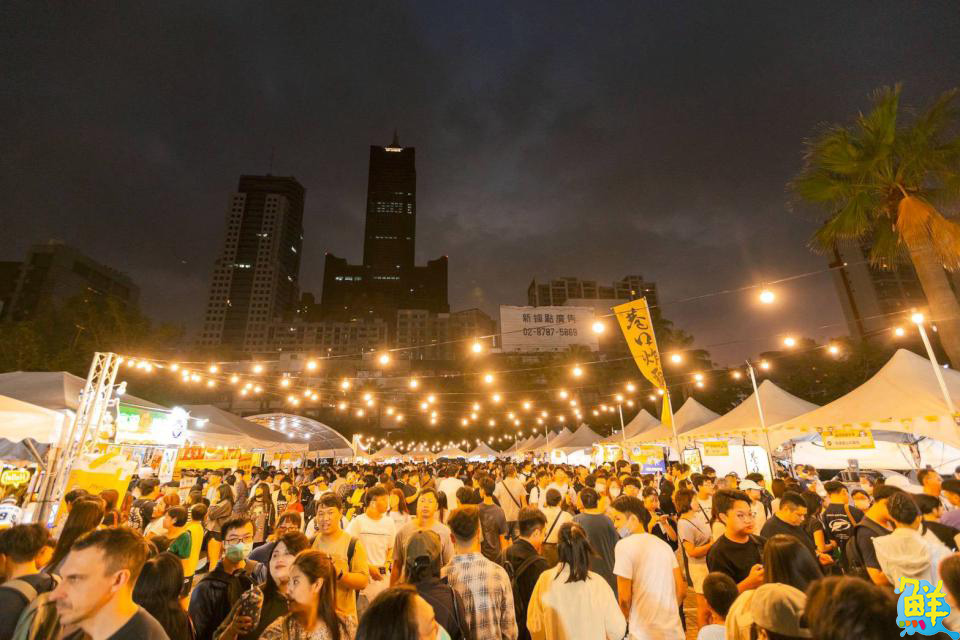 2025高雄鹹酥雞嘉年華 首日破5萬人潮 65家名店競逐最佳人氣王