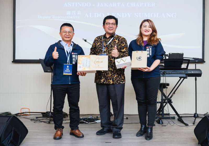 高市農業局攜手觀光協會、旅宿業者 邀東南亞旅遊業代表踩線一日農夫體驗遊程