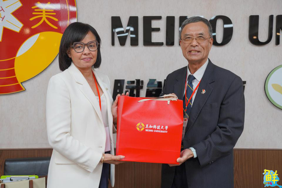 貝里斯駐臺大使參訪美和科大　深化臺貝教育與產學合作