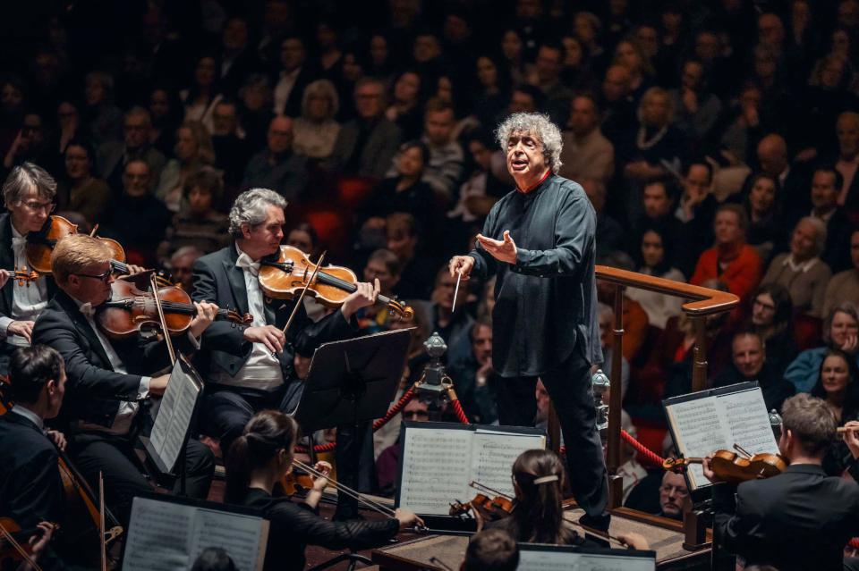 畢契科夫＆趙成珍＆捷克愛樂管絃樂團音樂會 10月16日衛武營演出唯一場