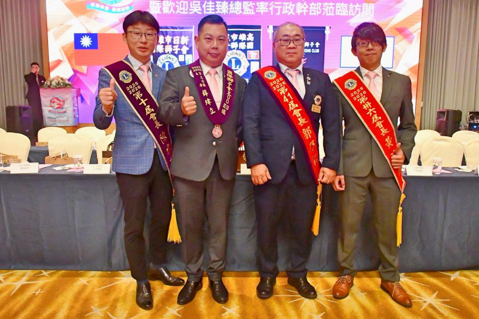 國際獅子會300E3區二專區三分區3友社綠能彩繪光電打卡牆 贈左營文武聖殿