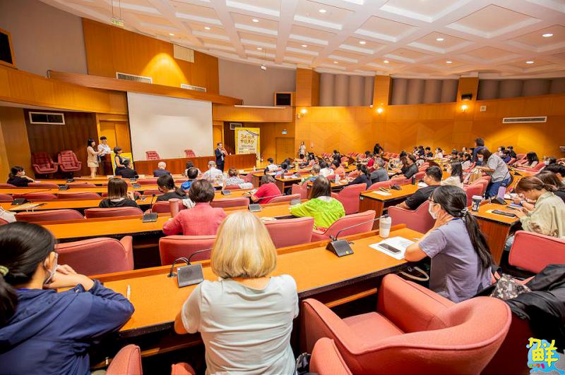 嘉藥與南市府舉辦受虐兒少實務研討會 跨領域共同建構兒童保護網絡