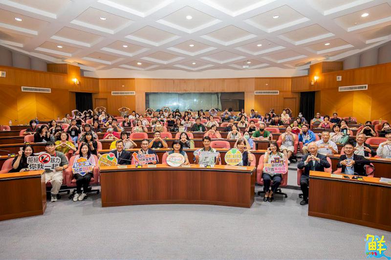 嘉藥與南市府舉辦受虐兒少實務研討會 跨領域共同建構兒童保護網絡