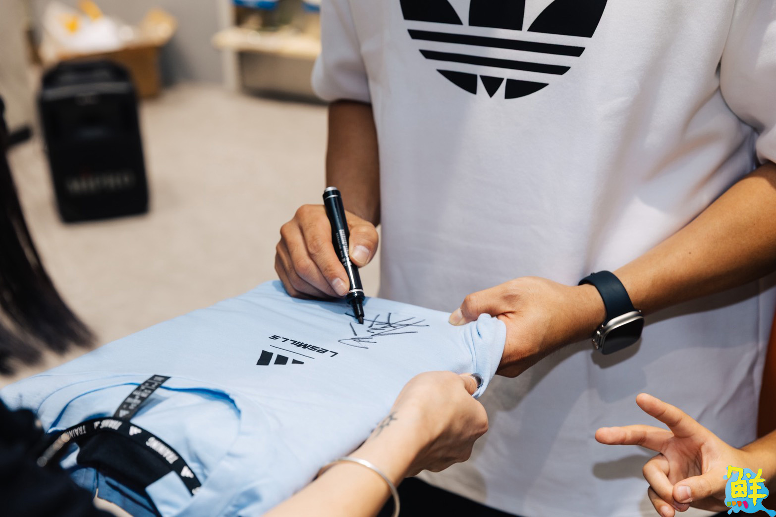 摩曼頓高雄大立店開幕!台鋼雄鷹吳念庭擔任剪綵嘉賓 吸引粉絲到場支持