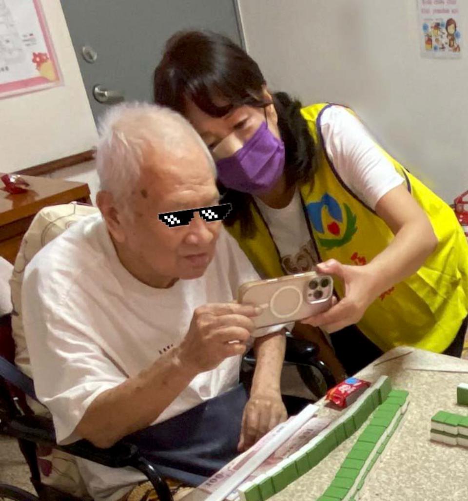 高市社會局攜手民間團體培育倡導員 陪伴老福機構住民表達意見、參與決策