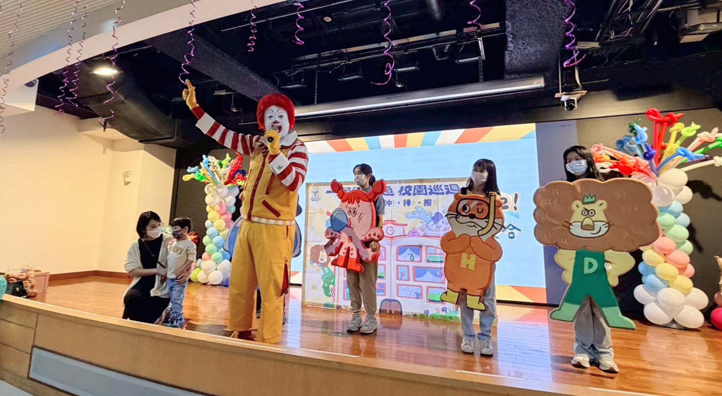 高醫邀70名早產兒及家屬回娘家 參與唱跳洗手舞、回顧生命歷程等活動