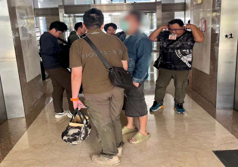 高市刑大會同台中市第五分局溯源假電信投資案 破虛擬帳號轉賣詐團逮2人送辦