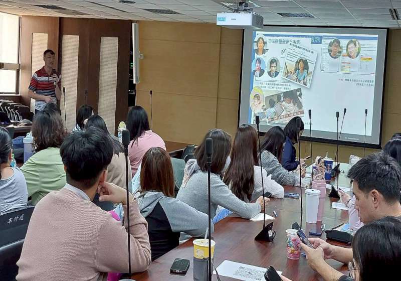 高市社會局專題講座 聚焦人工智慧社工紀錄輔助系統