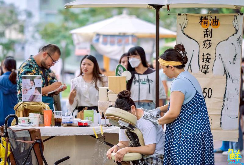 高市府觀光局舉辦「鳳山復古野餐日」吸引2萬人湧入 成功帶動當地觀光業績