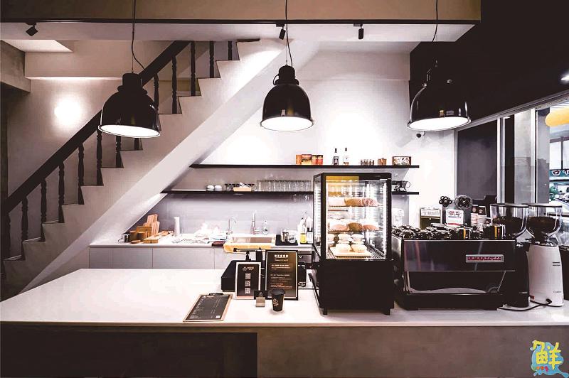 最有溫度的質感咖啡廳    專業手藝、暖心服務 Loojo coffee路久咖啡  做您的好夥伴
