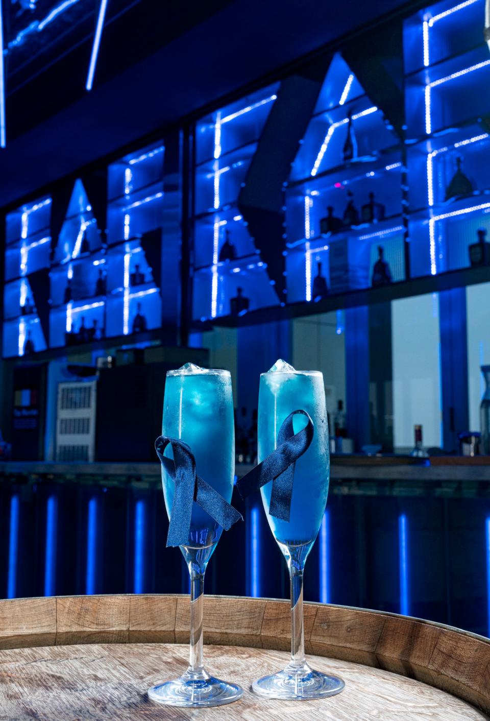 高雄我來了!TWICE、伍佰&China Blue 相繼蒞臨 不只七大地標點亮藍海,五星級「承億酒店」也來應援