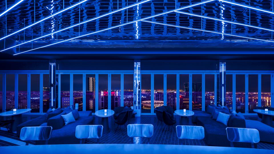 高雄我來了!TWICE、伍佰&China Blue 相繼蒞臨 不只七大地標點亮藍海,五星級「承億酒店」也來應援