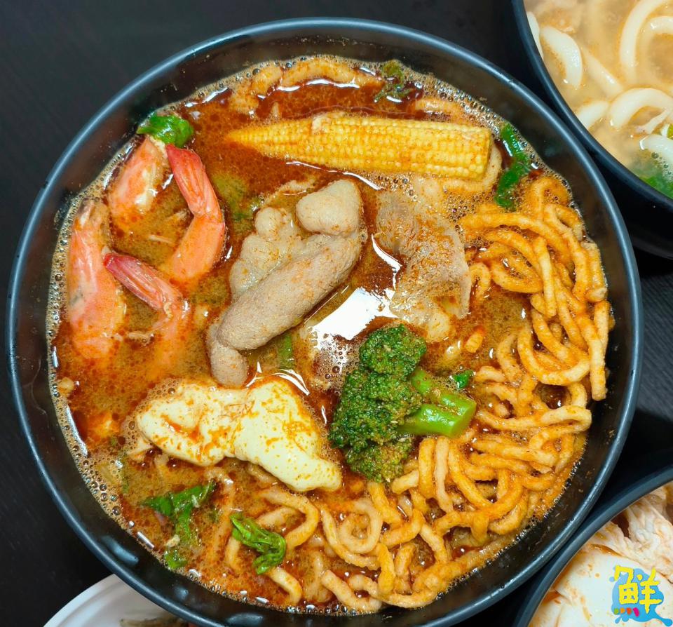 鍋燒控的天堂! 佳有鍋燒 一碗顛覆您對鍋燒的想像