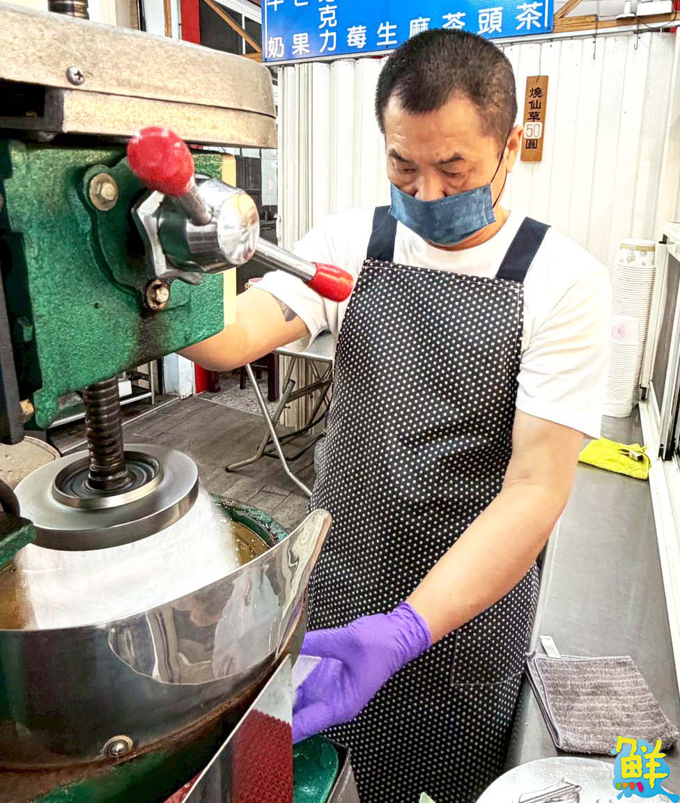 這黑糖太銷魂!佛心價大滿足 鴻勝伯古早味黑砂糖刨冰