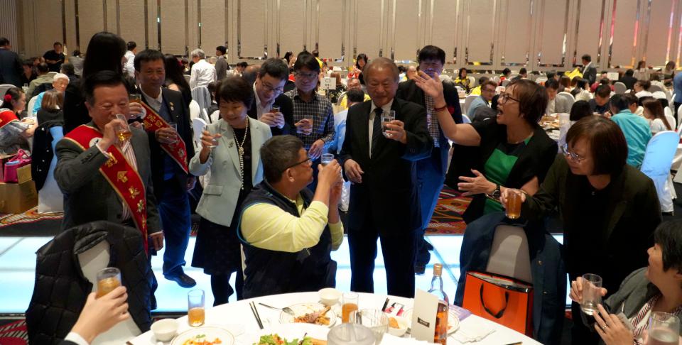 正修科大校友總會第44屆總會長易主黃明祿接任 捐資718600元回饋母校