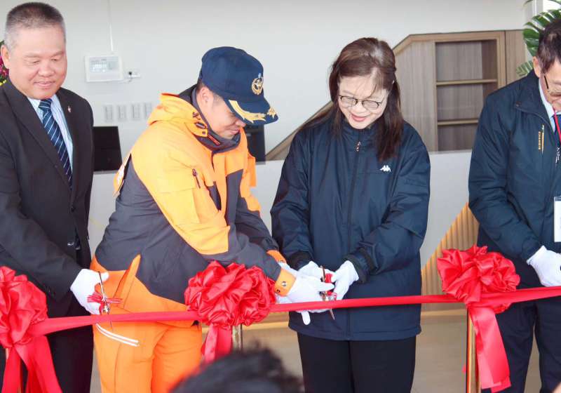 海巡署南部分署草漁港安檢所新建廳舍啟用 海委會主委管碧玲等人見證誌慶