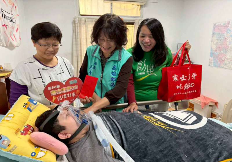 3基金會策略聯盟第36屆寒士吃飽30送禮到家起跑 創世高雄分會獲個人單位支持