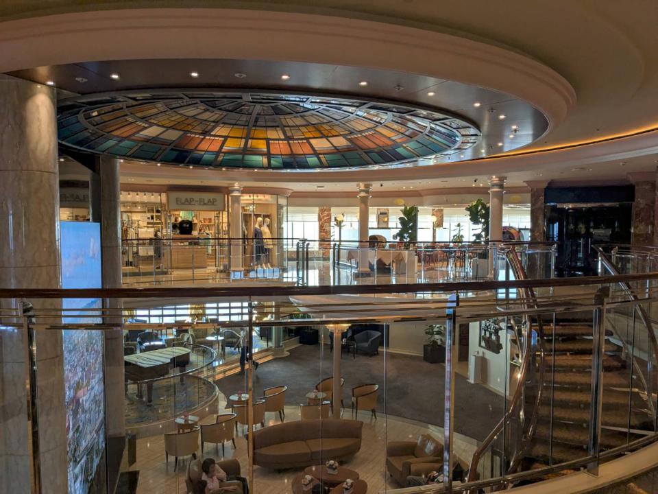 【日本生活旅遊】海上旅程的第一天——從橫濱啟航