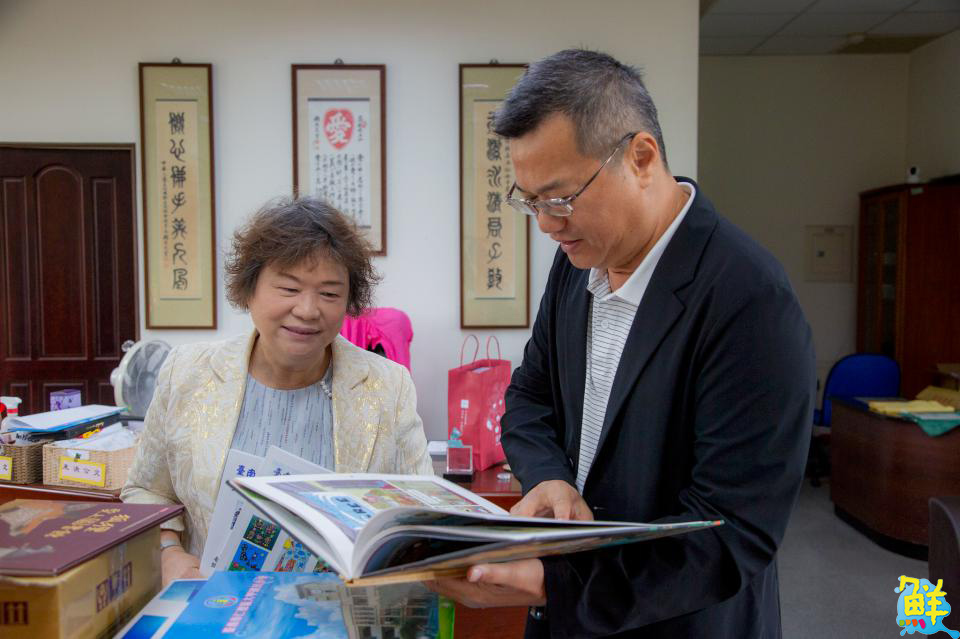 嘉藥連續11年舉辦捐書活動 前進大甲國小將愛與知識帶入偏鄉