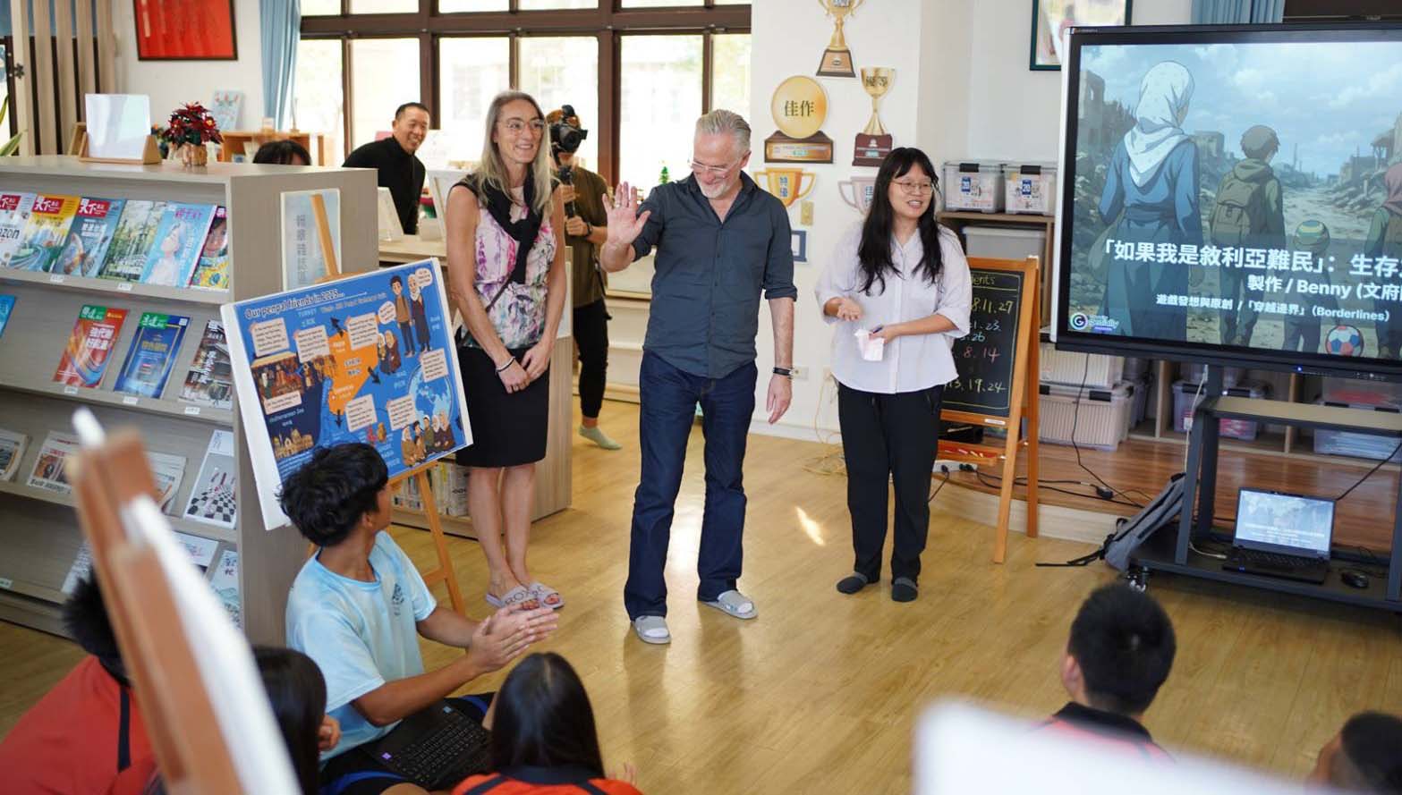 高市左營區文府國中一年級學生與敘利亞筆友通信 吸聯合國教科文組織主席造訪觀課