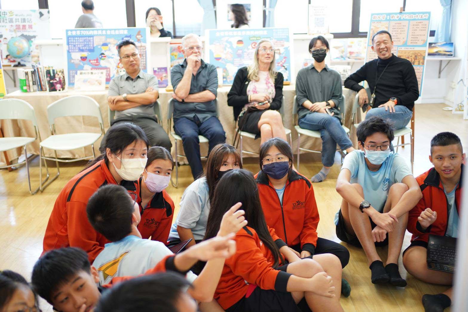 高市左營區文府國中一年級學生與敘利亞筆友通信 吸聯合國教科文組織主席造訪觀課