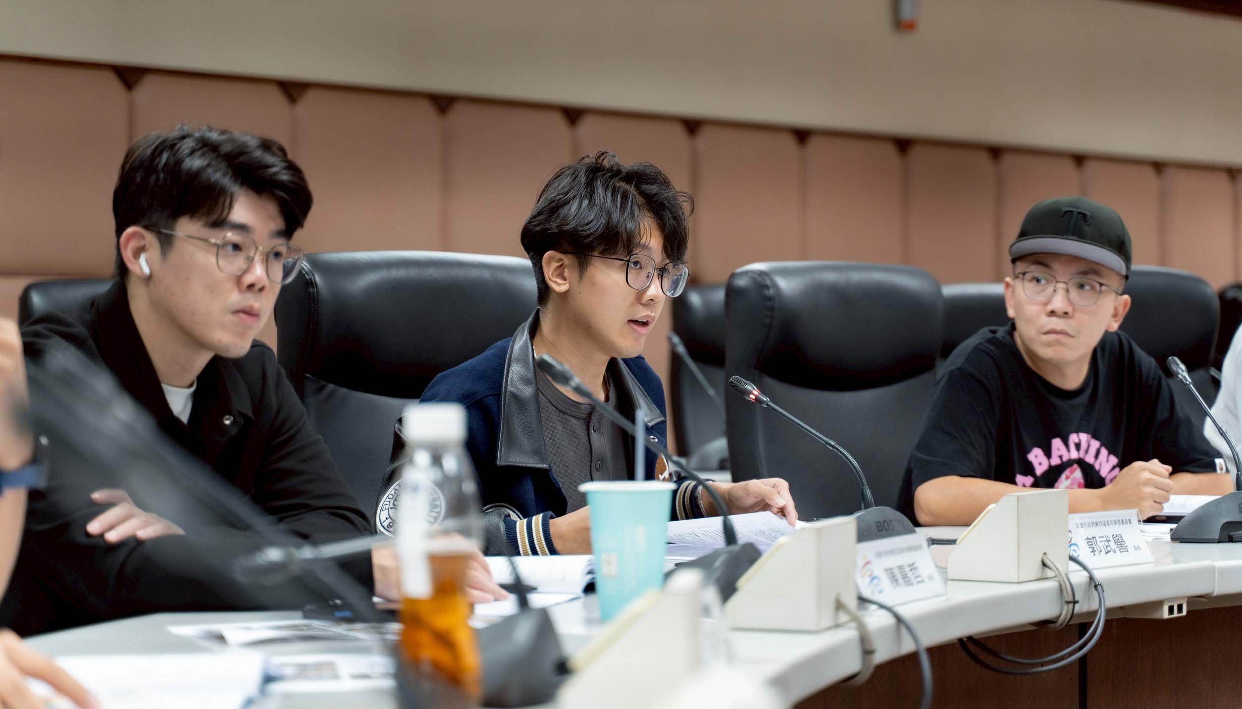 高市府第4屆青年事務委員會第4次委員會 聚焦寵物友善公車、殯葬服務提案