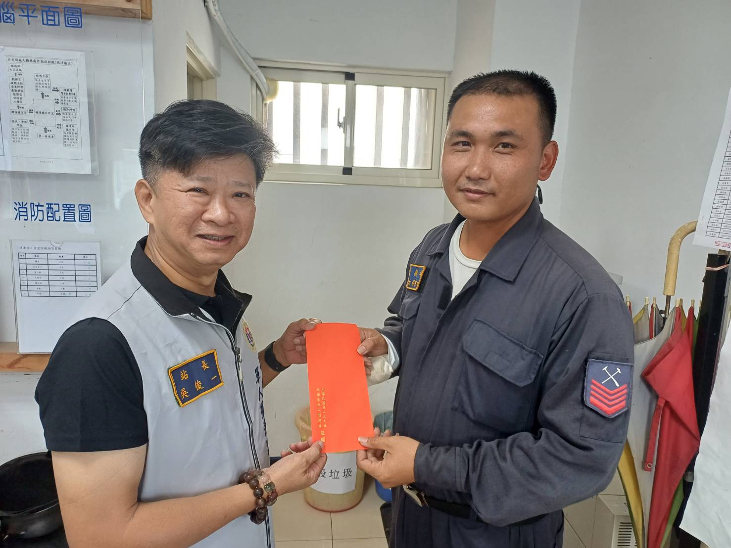 海軍蔡姓上士不慎跌傷　高市軍人服務站慰問表關懷