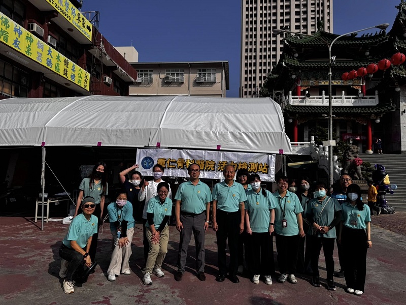 重仁骨科醫院攜手高雄三鳳宮，梁峻銘院長領軍走入社區，守護在地長輩行動力