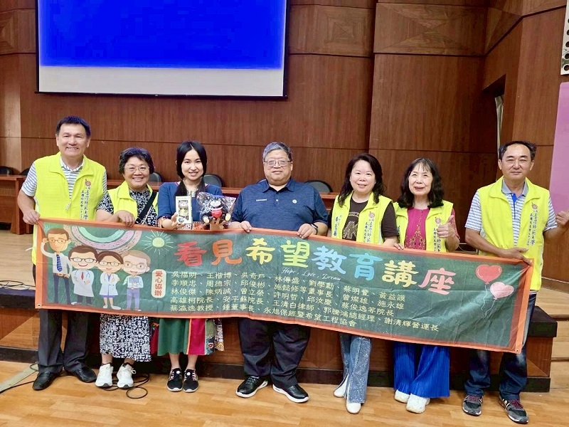 從芯開始、讓夢想發光，沈芯菱送給福山國中畢業生不一樣的禮物