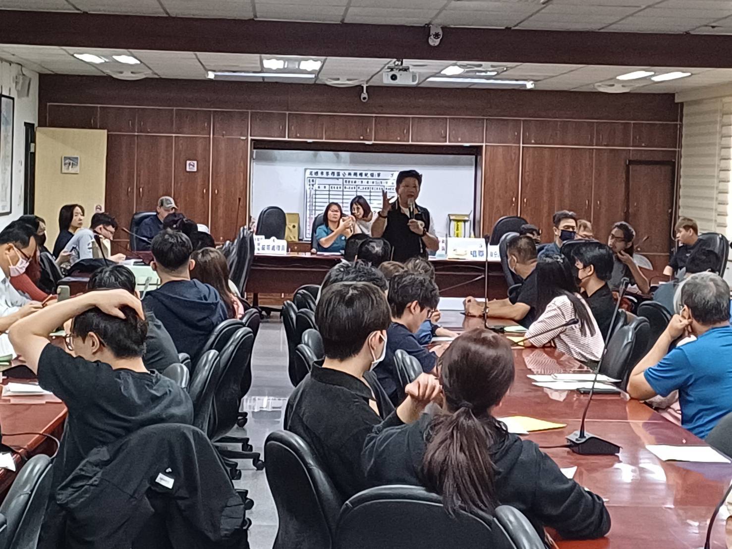 高雄市苓雅區役男抽籤　軍人服務站到場關懷說明　助安心入伍